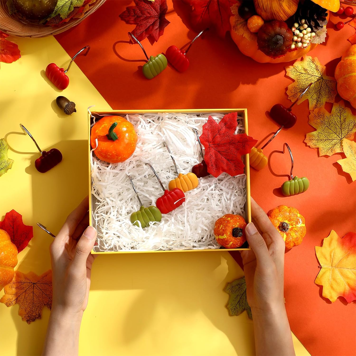 12 Pumpkin-Style Seasonal Shower Curtain Hooks